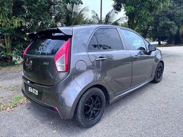 2015 Proton IRIZ 1.6 EXECUTIVE (A) - 4