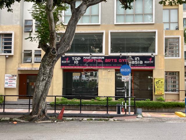 Ritze Perdana Corner Shop For Sale 1