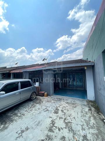 Renovated Single Storey - Taman Universiti, Skudai 1