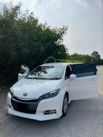 2014 Toyota WISH 1.8 X ZGE20G FACELIFT (A) - 3