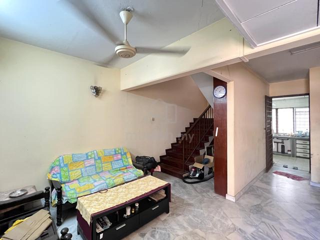 Taman Dagang 3-Sty House, 300m Walk to LRT, Next to Bandar Baru Ampang 1