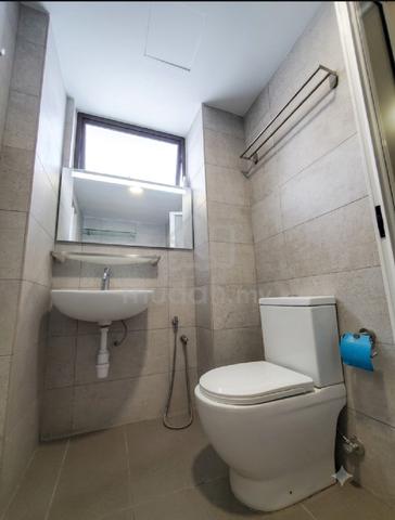 Large Middle Room with attached bathroom 1