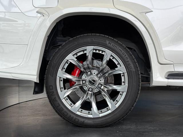 2016 Lexus LX570 5.7 WALD 22 INCH VACUUM/DOOR - 3