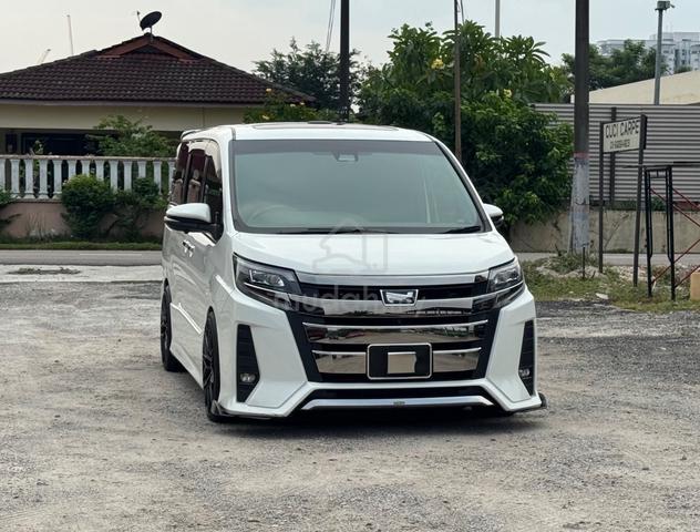 sunroof 360 camera✅ 2017 Toyota NOAH 2.0 X (A) - 1