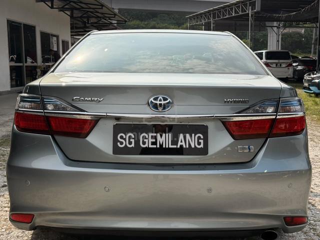 Toyota Camry Hybrid 2.5 (A) 2015 - 5
