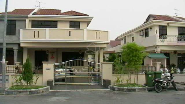 Master Room in Batu Maung to rent 1
