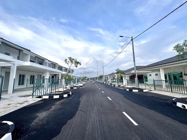 Rumah Baru + Kawasan Tenang 🔥 Taman Residensi Mesra, Gurun 1