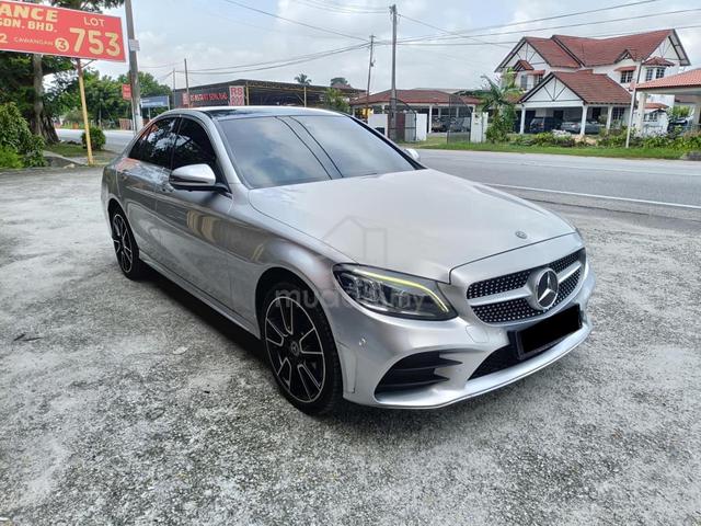 2019 Mercedes Benz C300 2.0 AMG (LOAN KEDAI/BANK) - 2