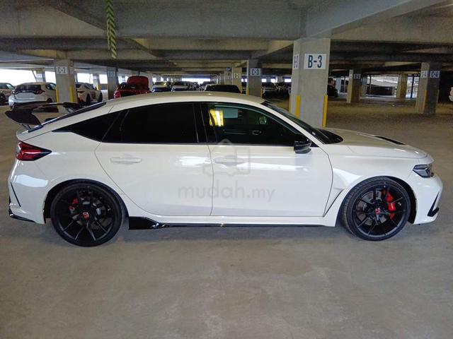 2025 BOOKNOW Racing Black Pack Honda CIVIC Type R - 4