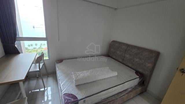 Middle Room at Sri Perdana Condominium 1