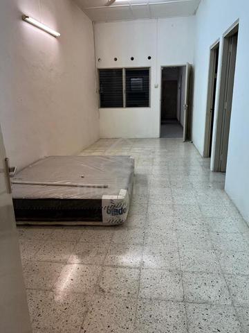 Rumah Berkembar Setingkat untuk Dijual di Kulim 1