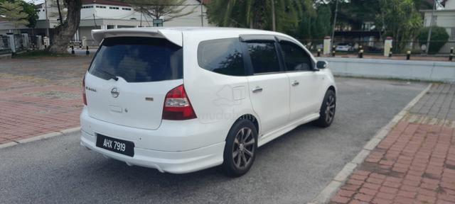 2012 Nissan GRAND LIVINA 1.8 IMPUL MC FACELIFT (A) - 2