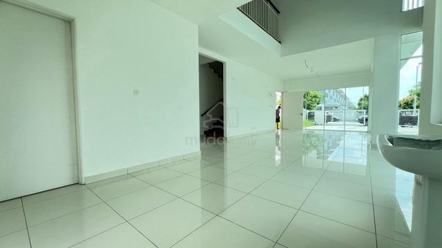 For Sale 3 Storey Semi-D Nadayu 92, Kajang 1
