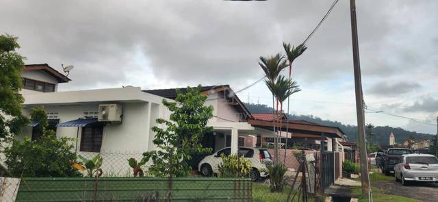 Single-Storey Corner Terrace House for Sale – Alor Akar, Kuantan 1