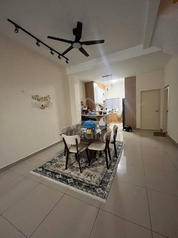 Modern design fully furnish unit near to ERL Salak Tinggi 1