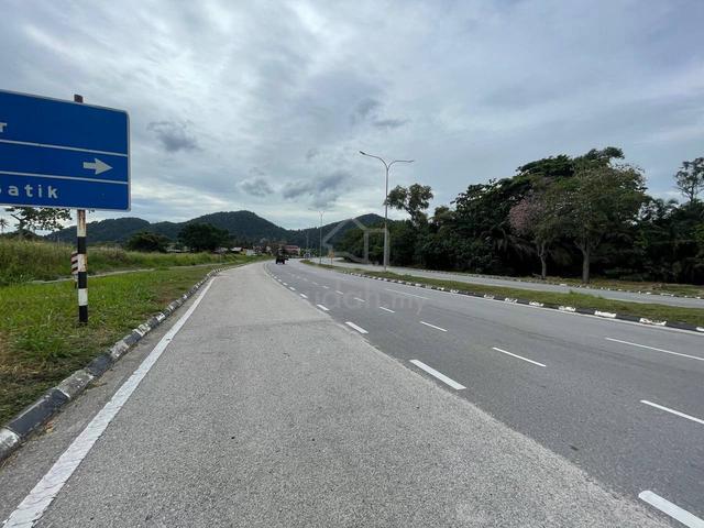 [For Sale] Manjung Tanah Tepi Jalan Utama Arah Lumut 1.7 Ekar 1