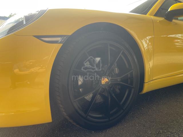 2019 BOOKNOW Stunning Yellow Porsche 911 CARRERA - 4