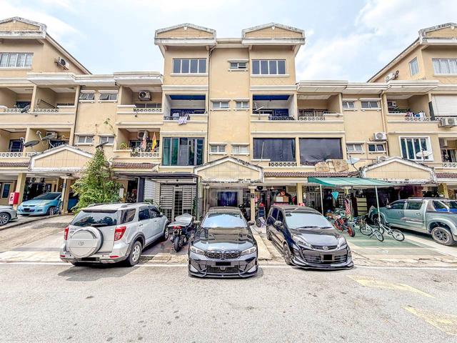 BEST PRICE🔥🔥 Duplex Townhouse Sri Mahligai Seksyen 9 Shah Alam 1