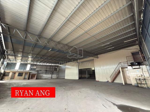 Facing Main Road Single Storey Warehouse For Rent @ Butterworth 1