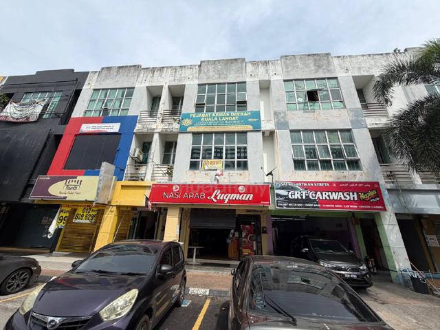 3 Storey Shop Lot Jalan Cemerlang Pusat Perdagangan Banting For Sale 1