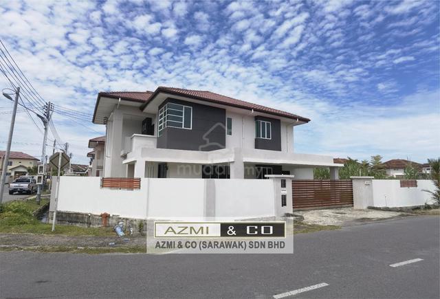 Double Storey Semi-Detached House at Airport Area 1