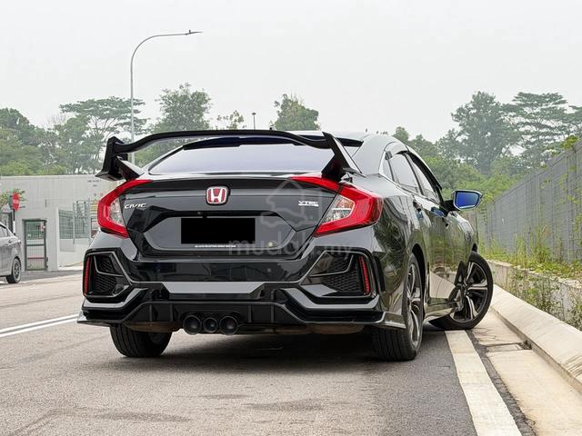 2016 Honda CIVIC 1.5 TC Sporty Car King F/Loan - 4