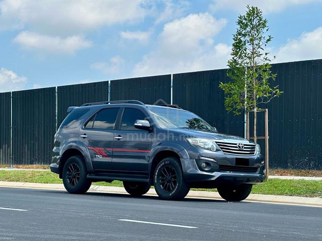 Toyota Fortuner 2.7 V TRD SPORT🔥Petrol Petrol‼️‼️ - 1
