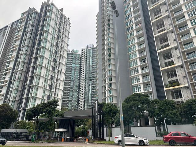 1Medini 1