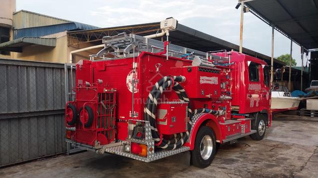 Used Hino Ranger Fire Fighter J07E TS1 2041 - photo 3 of 4