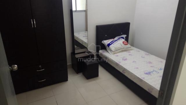 D Alamanda Condo Cheras MRT Taman Maluri Sunway Velocity female room 1