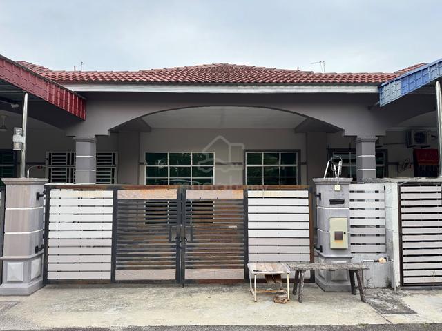Rumah Teres Harga Bawah Market Taman Kasih Pekan Rawang Serom Dijual 1