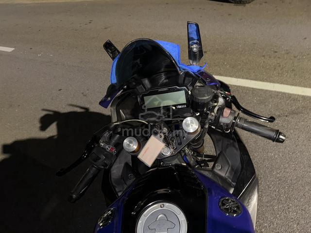 r15v3  - photo 9 of 10