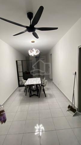rumah sewa idaman melur,cybersouth 1