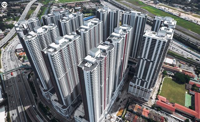 Razak City Sungai Besi Room near Petaling Jaya Midvalley LRT MRT 1