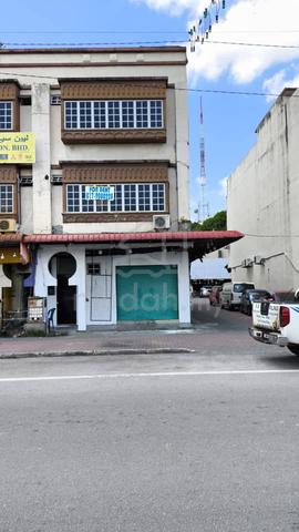Tingkat 1, ShopLot di Pasar Borong, Wakaf Che Yeh Untuk di Sewa 1