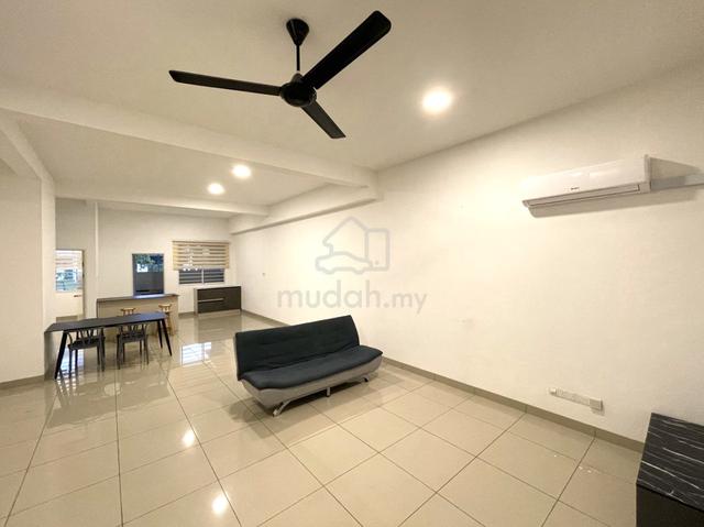 Damaisari Kolombong | Double Storey| Air-Conditioning | For Rent 1