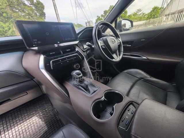 Unique color🔮2021 Toyota HARRIER 2.0 Z-Leather - 3