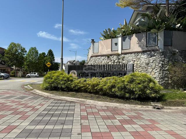 For Sale ❗❗Banglo Lot Putra Hill Residency, Bandar Seri Putra 1