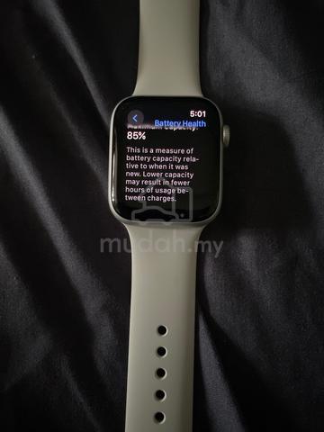 Apple Watch SE 44mm (1st gen) - photo 5 of 5