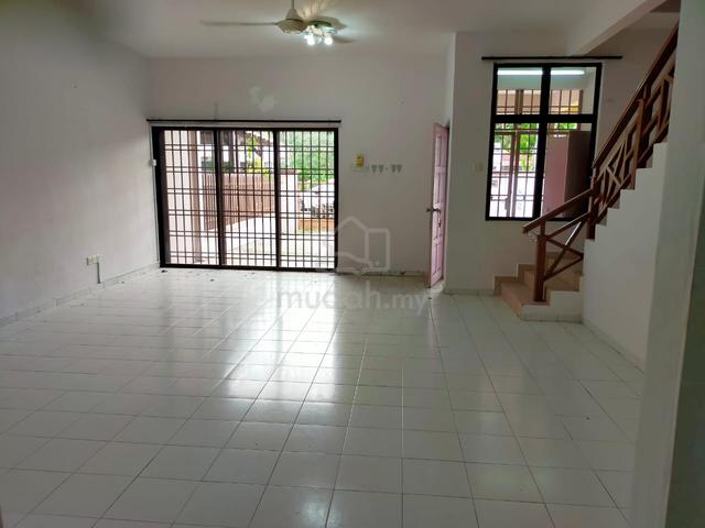 2 stry  terrace at Taman Ozana Impian, Ayer Keroh 1