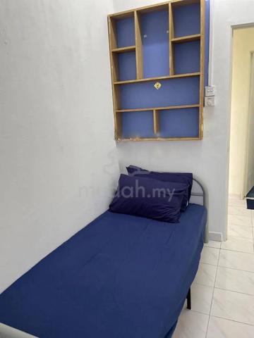 Bilik sewa wanita di Intana ria seksyen 7 Bangi 1