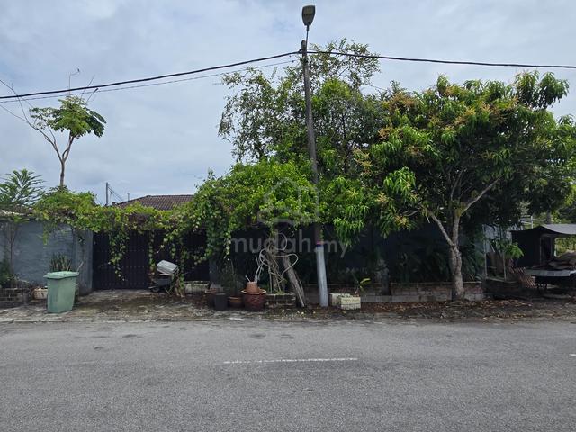 Single Storey House Corner At Taman Meru Perdana, Chemor, Perak. 4