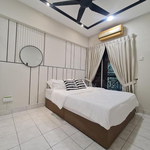 Balcony Room Pelangi Damansara 1