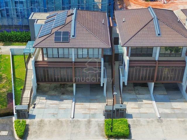 RENOVATED ‼️ 3 Storey Terrace, The Mulia Residences, Cyberjaya 1