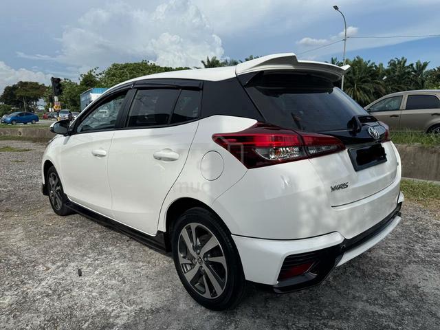 2021 Toyota YARIS 1.5 E (A) F/L0aN 1 YR WARRANTY - 4
