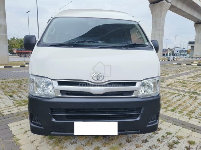 2011 Toyota Hiace 2.7 (M) Petrol Engine High Roof - 2