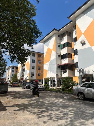 Flat Sri Lanang (Desa Tebrau) 1