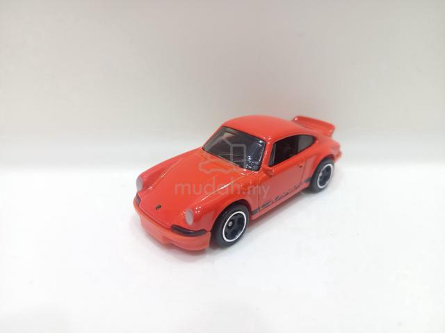 Hot Wheels Porsche 911 Carrera RS 2.7 (Orange) Car - photo 3 of 6