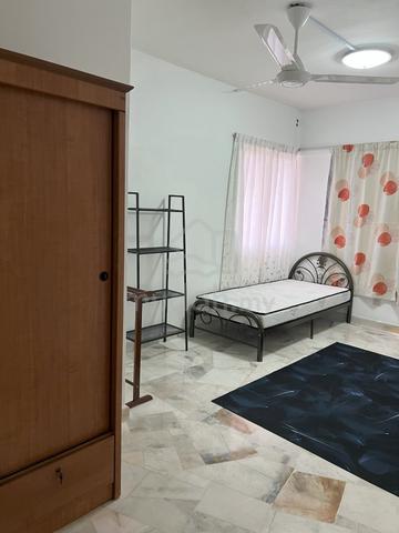 Medium Room (High Speed Internet) at Jalan Ipoh 1