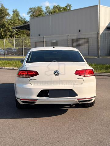 2018 Volkswagen PASSAT 2.0 TSI - 4